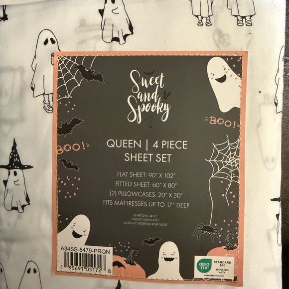 Sweet and Spooky Queen Sheet Set - Picture 2 of 2